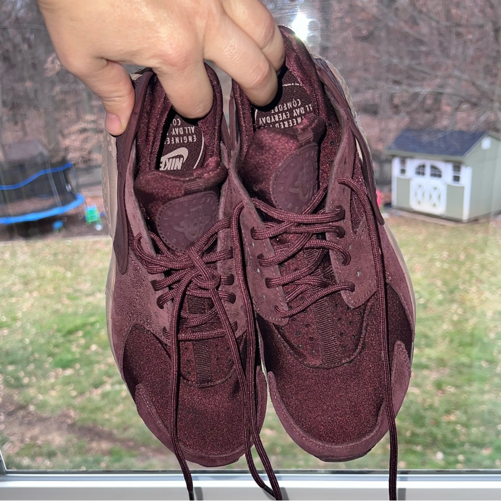 Shimmery purple huarache sneakers